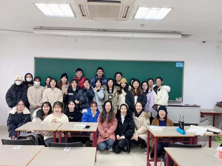 属于彭高的30秒图书馆文学