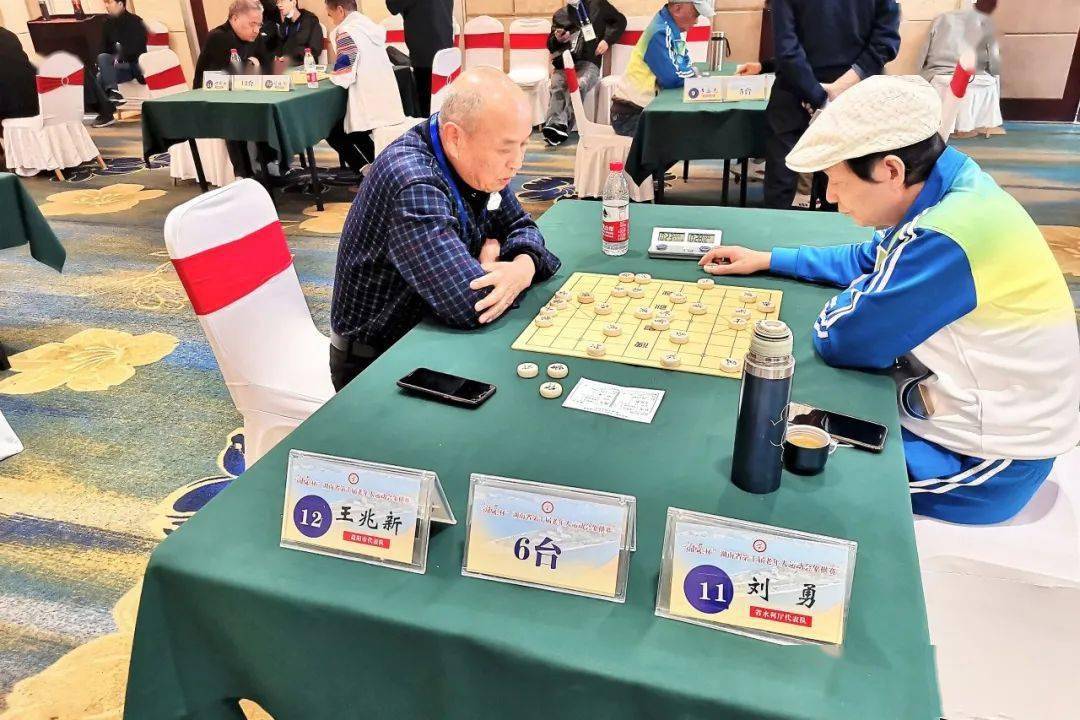 全国业余围棋公开赛衢州开赛，140余名围棋高手展开激烈角逐