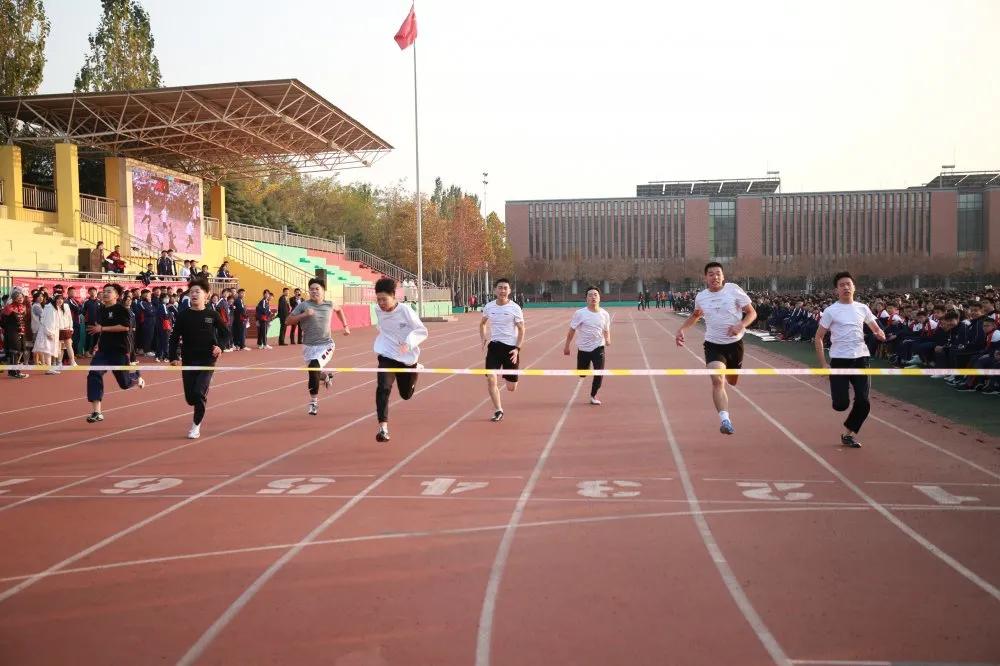 潍坊实验中学十月份教职工集体生日会纪实