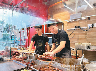 烟火山城的美食之旅，68道特色佳肴等你来尝，本周末大足打卡新体验