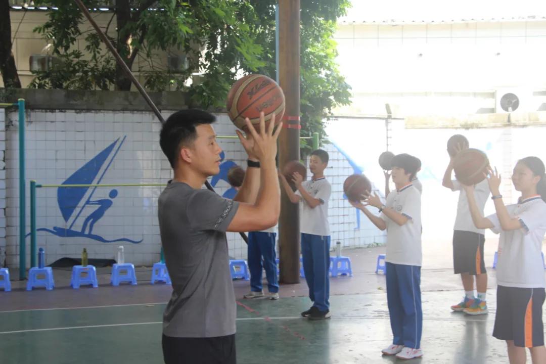 村BA台江夺冠，乡村篮球的逆袭与启示