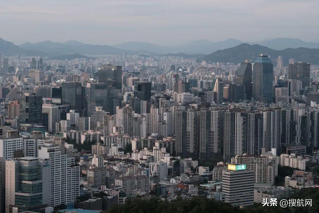 香港官员，构建绿色智慧航运中心，提升香港国际竞争力