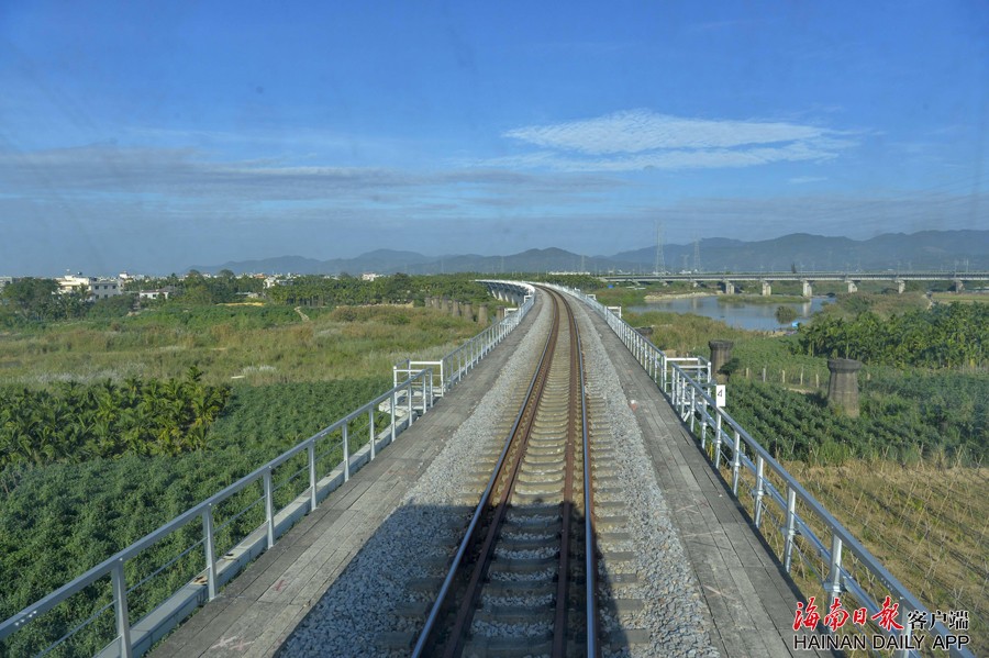 三亚至乐东旅游铁路开通运营纪实